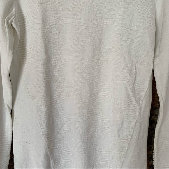 Tribal White Turtleneck Sweater - Picture 3 of 4
